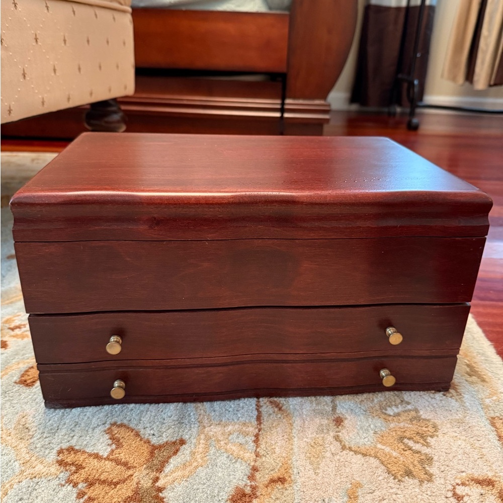 Solid Wood Jewelry Storage Case with Multiple Drawers